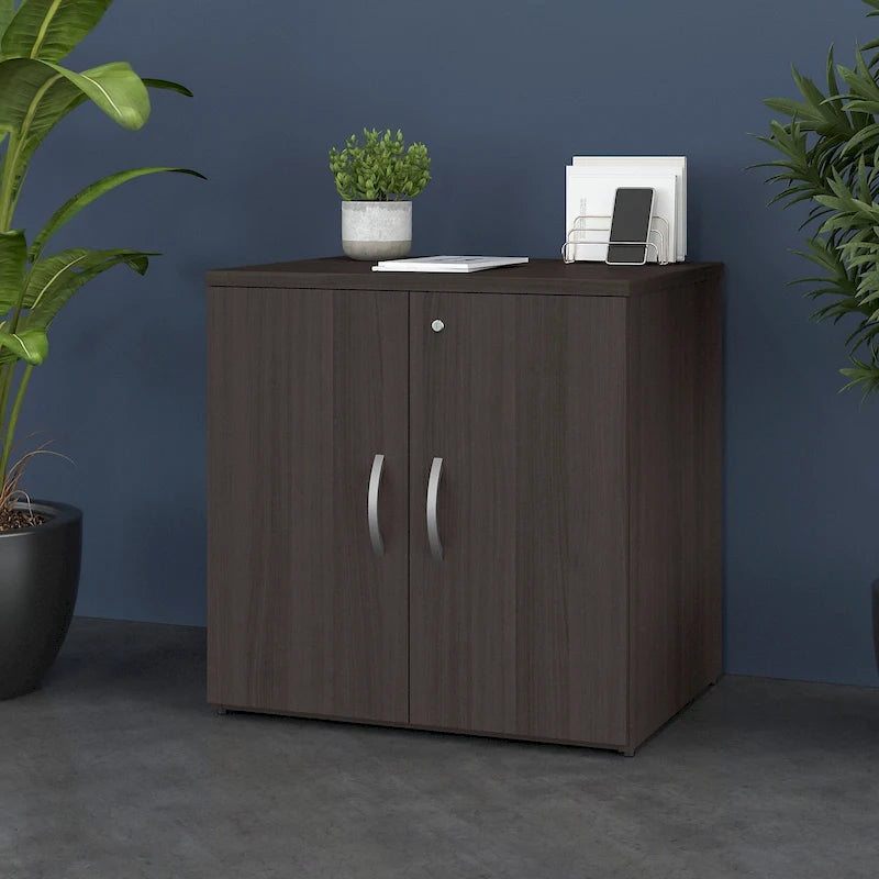 Büroschrank mit Türen