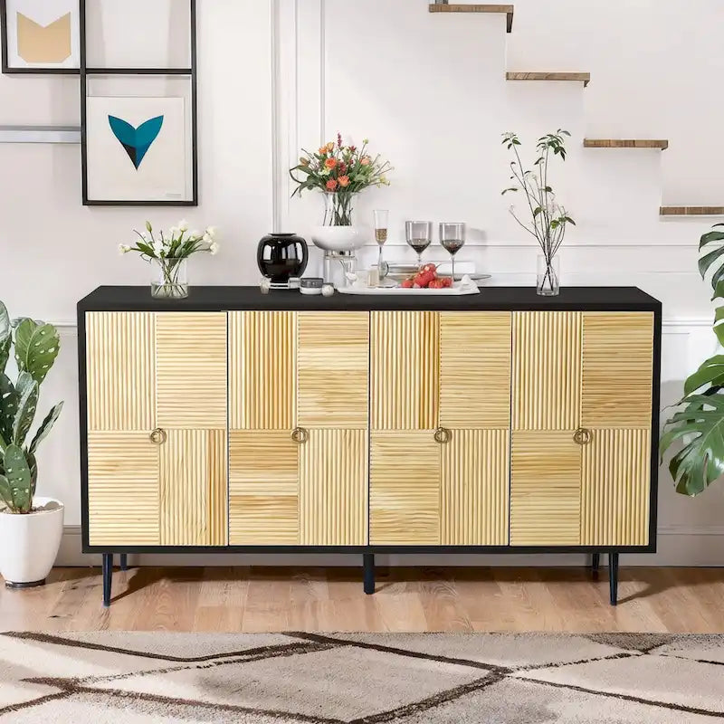 Eleganter Vintage-Schrank mit 4 Türen